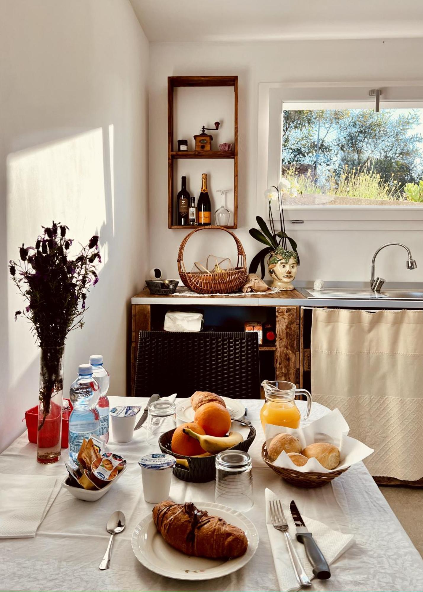 Sole Matto Rooms Olbia Ngoại thất bức ảnh
